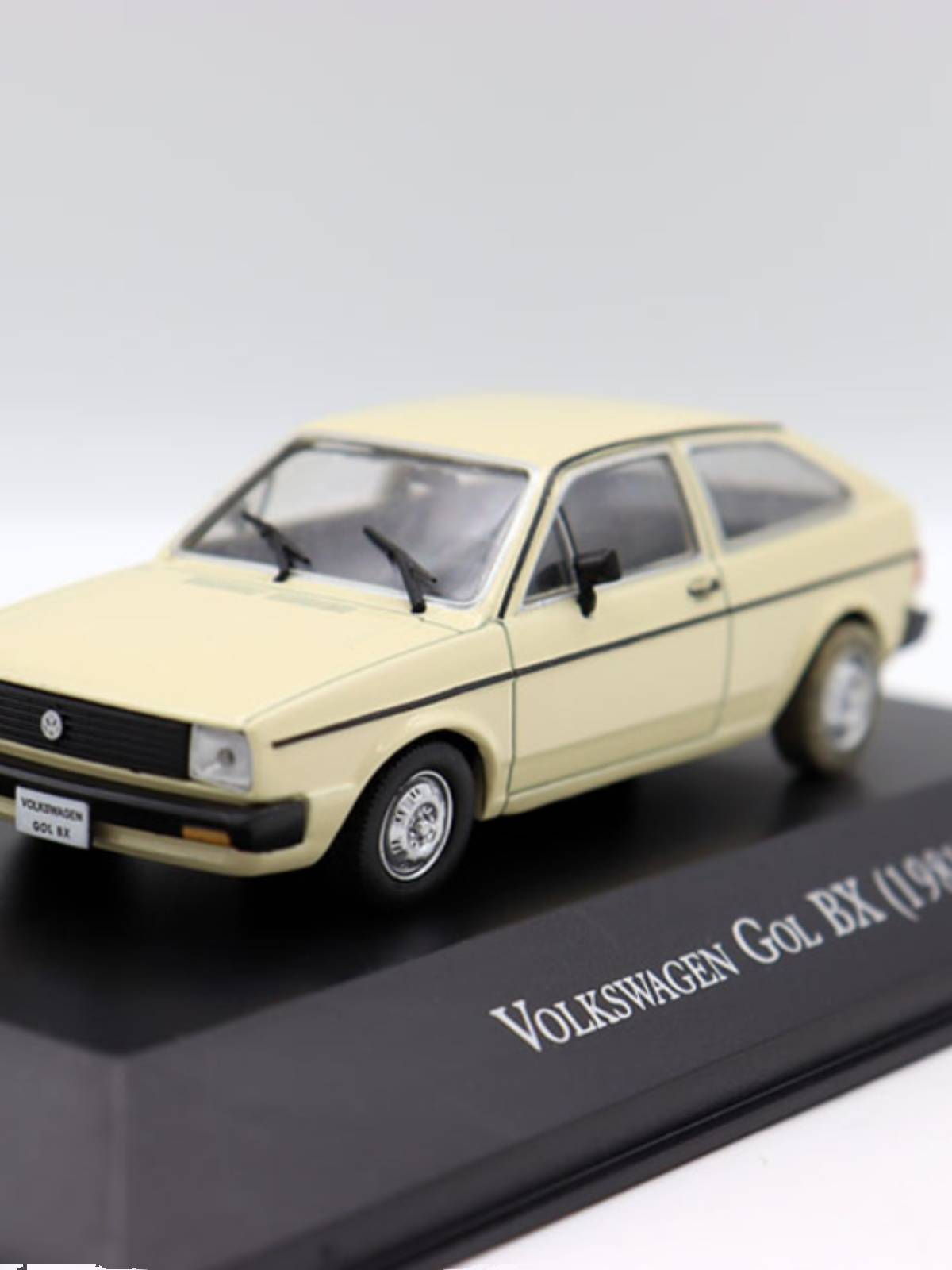 Alloy 1/43 Volkswagen Vehicle model swing