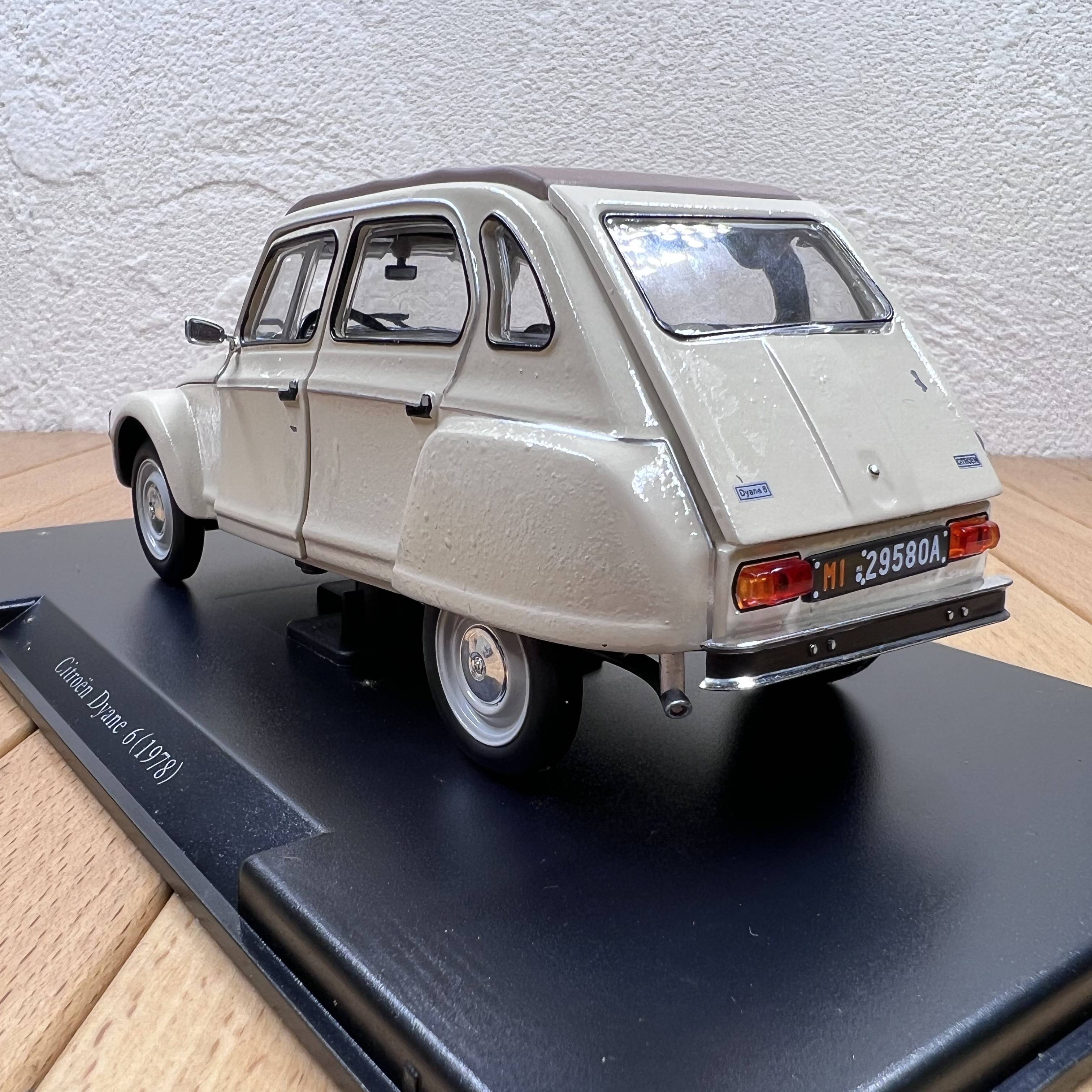 Disabled car 1:24 Citroen Dyane 6 master car alloy car model ornament