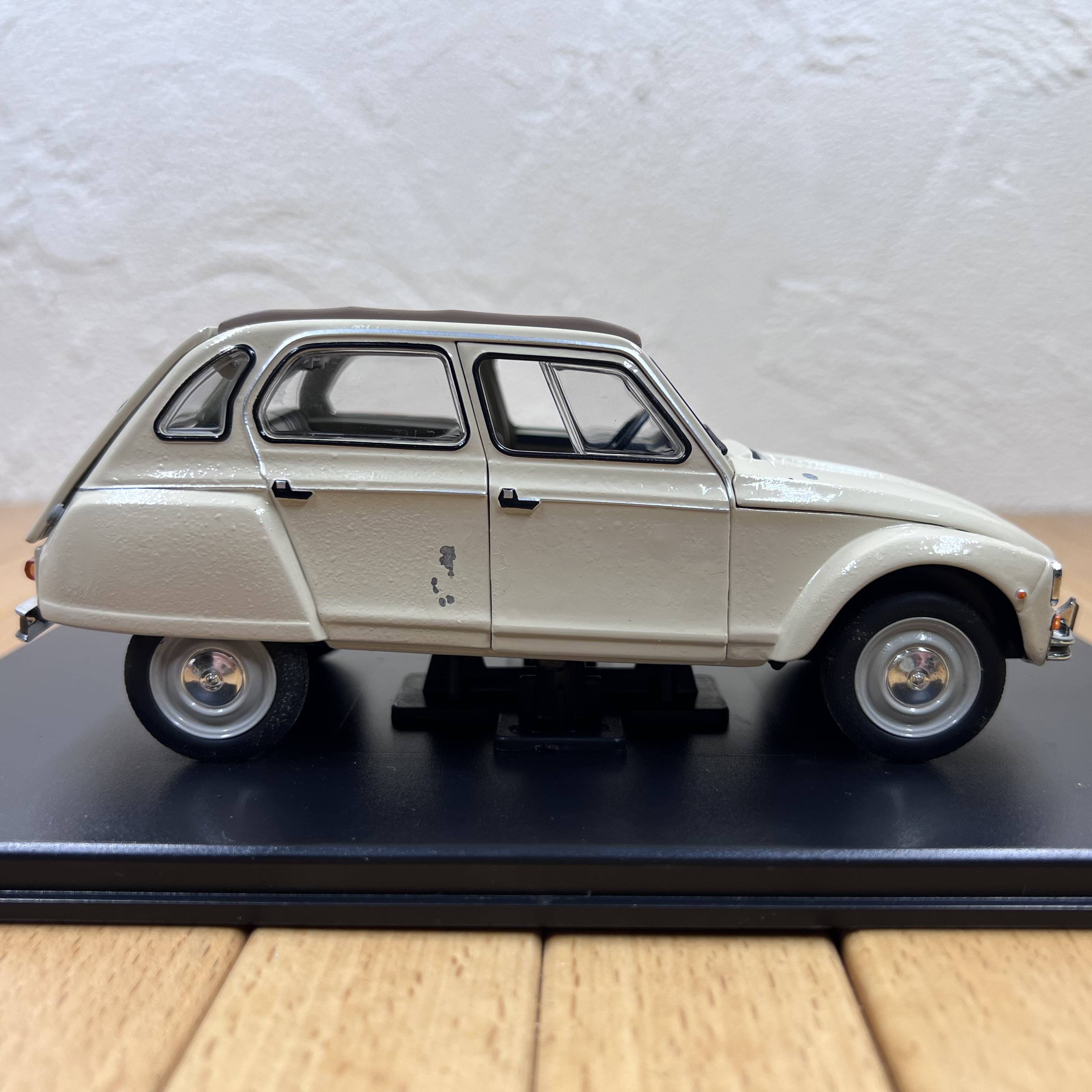 Disabled car 1:24 Citroen Dyane 6 master car alloy car model ornament