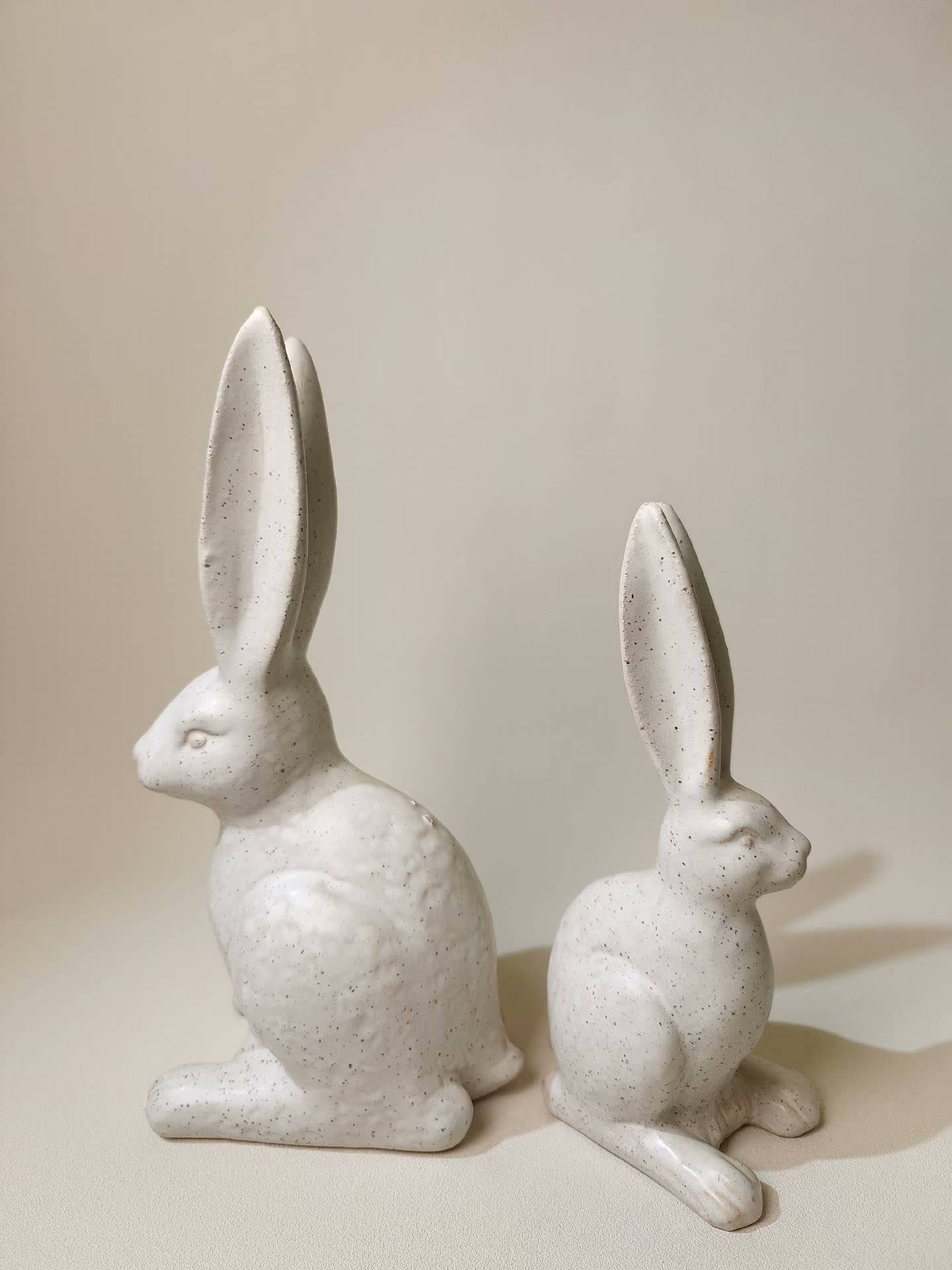 Exit Europe and the United States, Nordic Simple Wind, High -temperature Ceramics Sesame Glaze Rabbit Water Cup · ZA