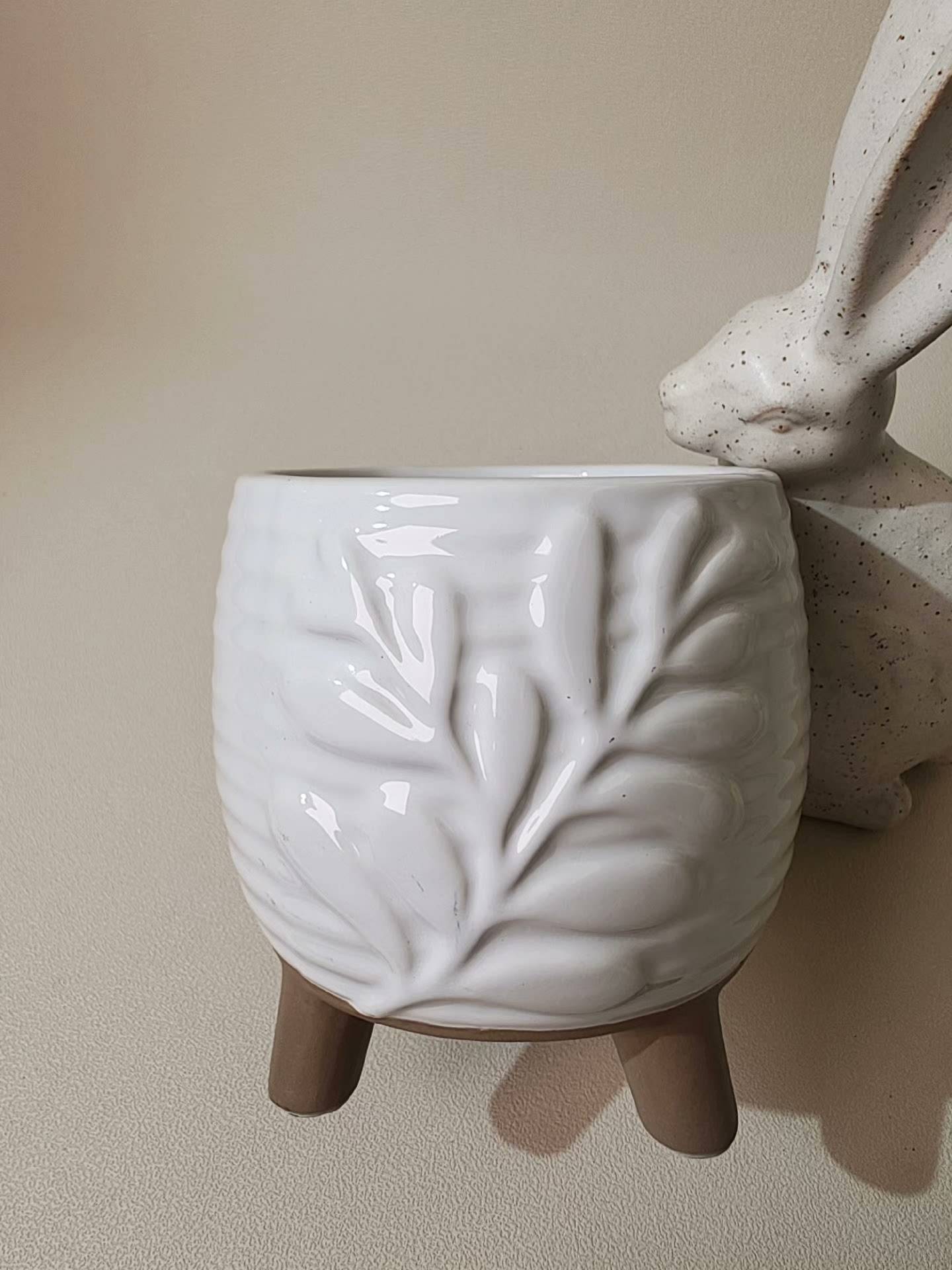 Exit Europe and the United States, Nordic Simple Wind, High -temperature Ceramics Sesame Glaze Rabbit Water Cup · ZA