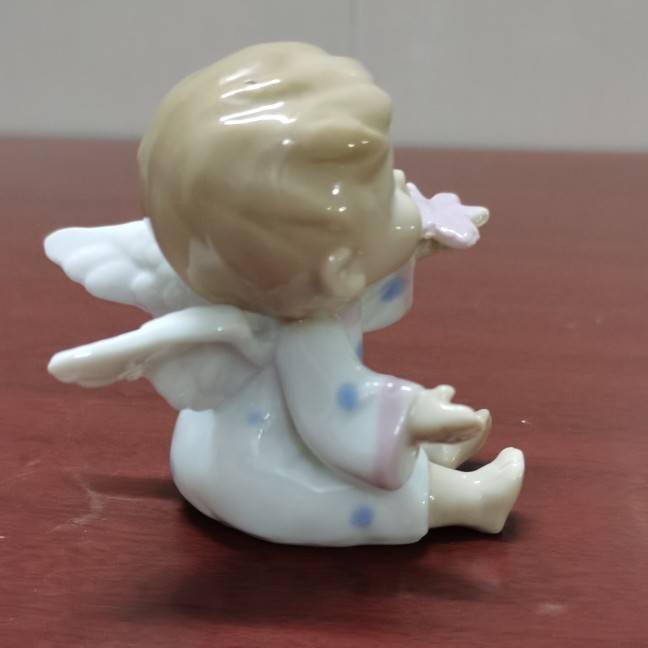 Exit original single -end hand -painted ceramic boy angel all -porcelain ornaments creative gift crafts