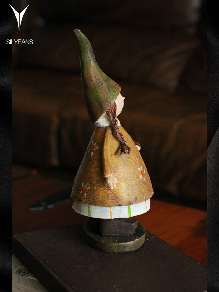 Little girl resin decoration American European -style home settings coffee shop desktop handicraft tide
