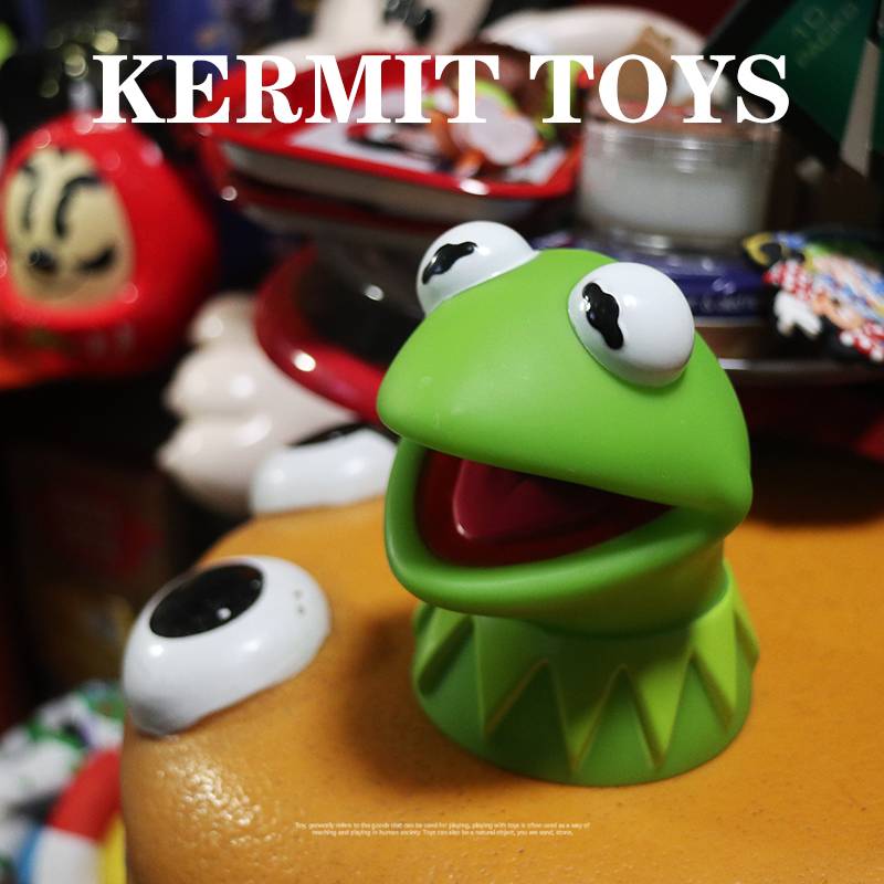 Vintage Japan brought back to Kosimeta frog ornaments