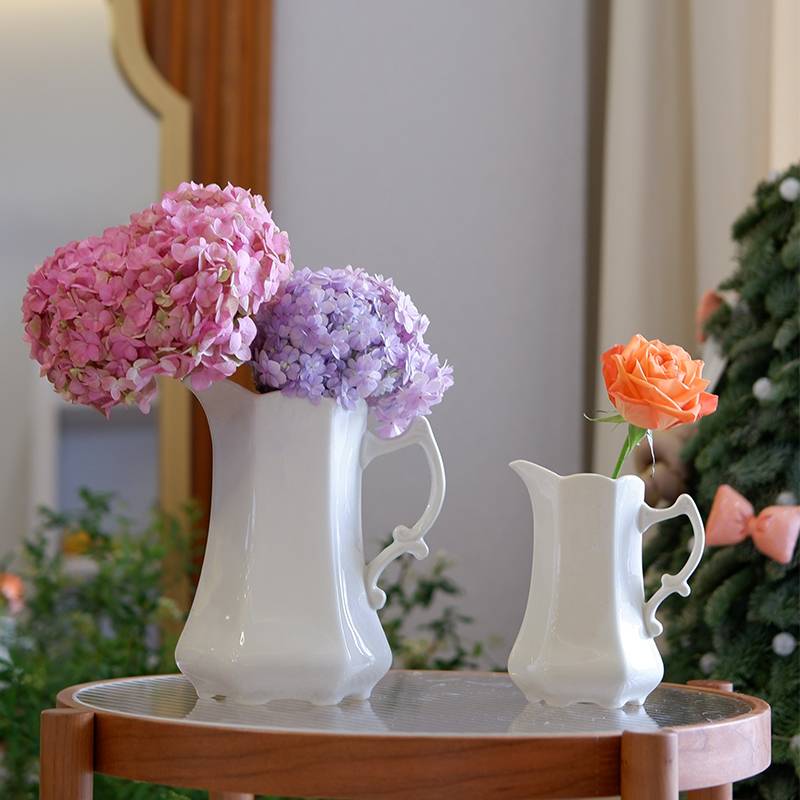 Modern creative vase Simple ceramic vase pot creamy small milk pot home ornament kitchen blade