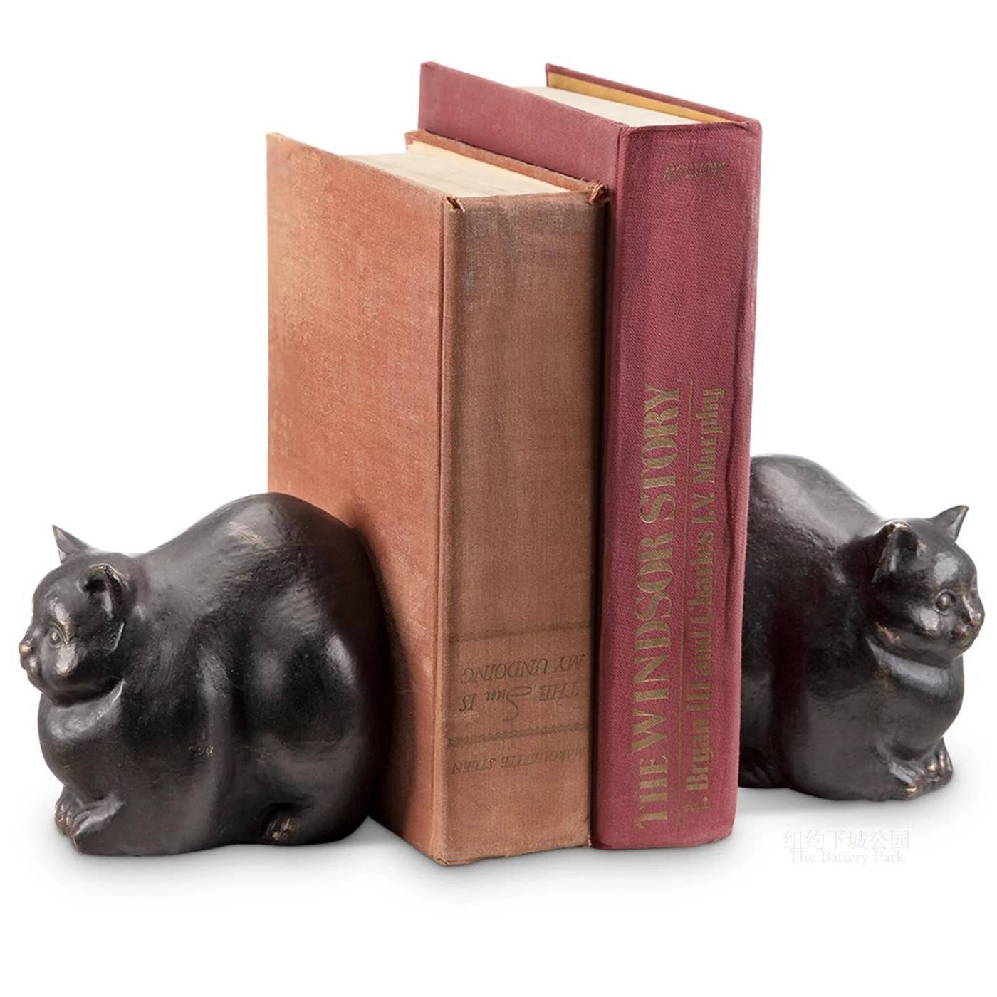 The imported village entrance of Xiacheng Park, New York, Fat Dudu Cat Blessing Town Swing Decoration Book to block a pair