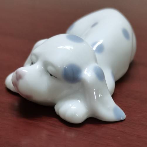 Exit original single -tail hand -painted ceramics lying on Mi Eye cute dog all -porcelain ornaments creative gift crafts