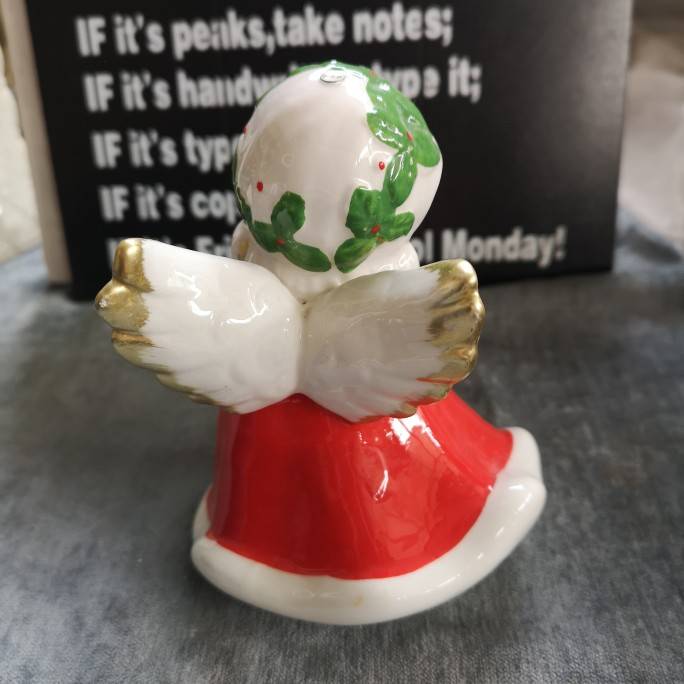 "Ink Porcelain" porcelain craftsmanship ceramic angel ornaments Christmas decoration