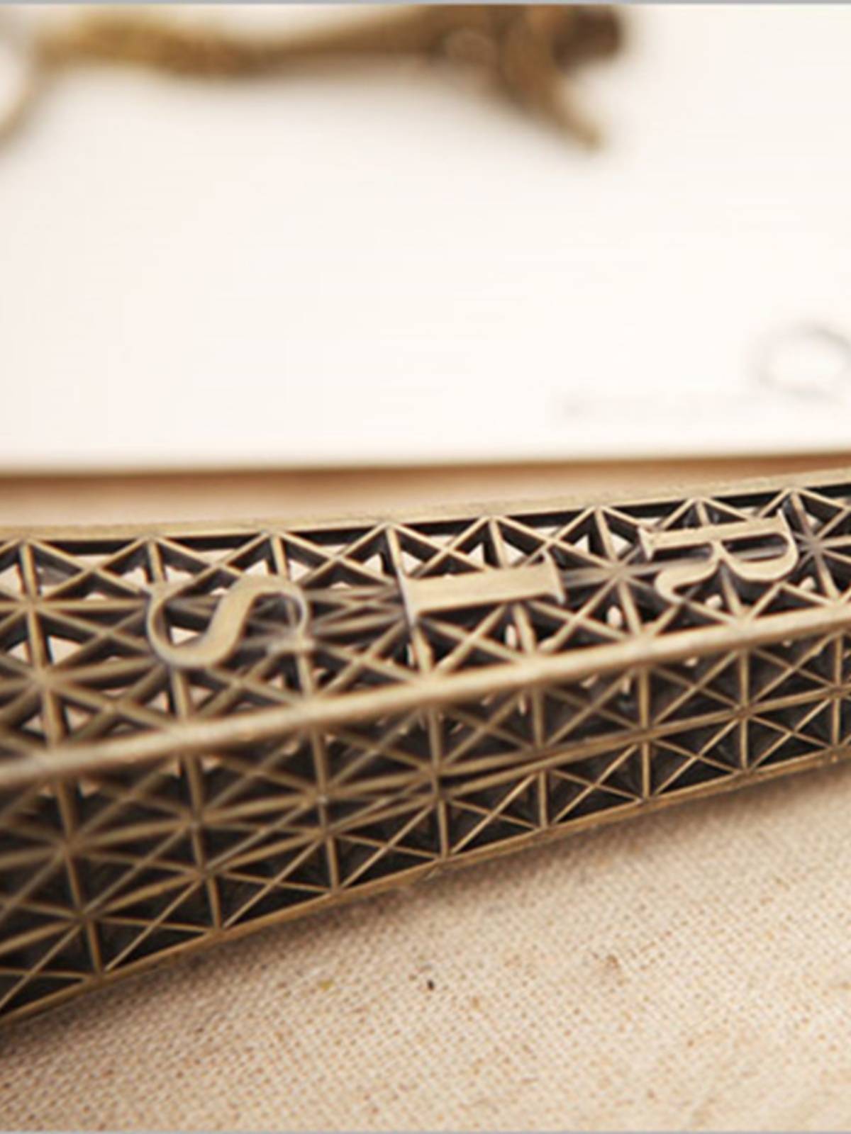 Model desktop zinc alloy European style