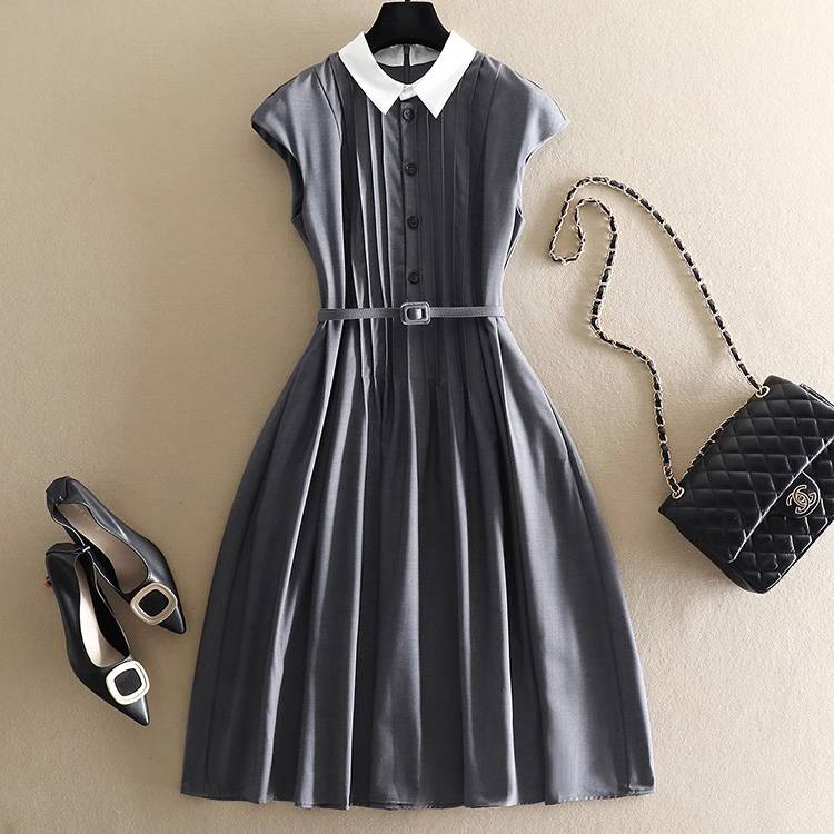 Gray waist is thin and large temperament dress