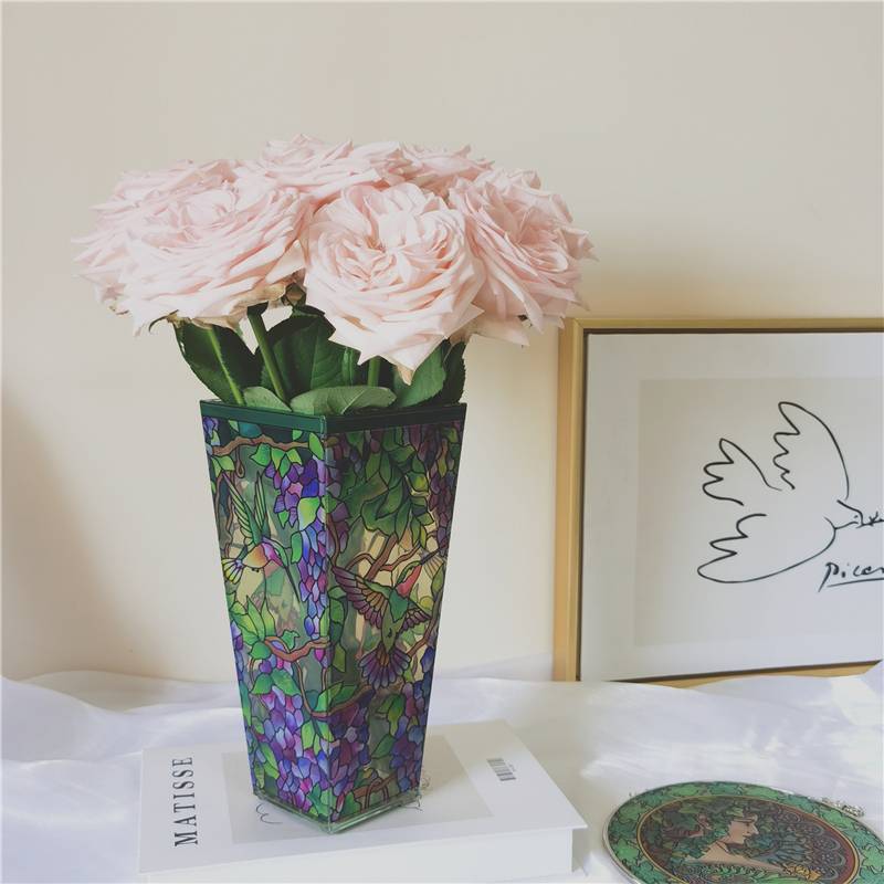 Retro gorgeous painted glass vase Exquisite gifts