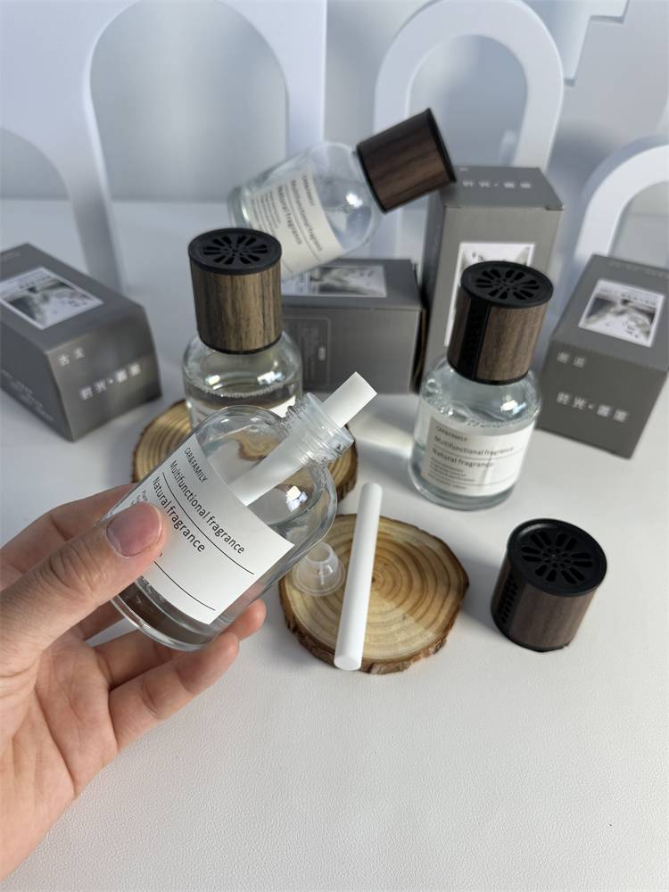 In addition to the liquid fragrance in the formaldehyde vehicle
