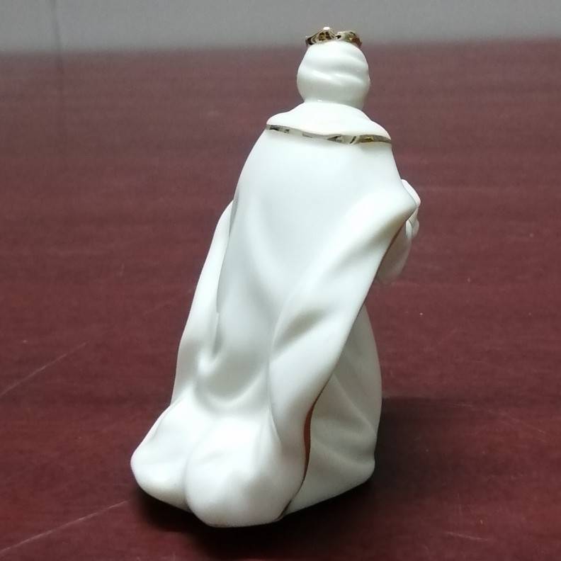 Original single ceramic hand -painted gold all -porcelain hand, a treasure box, kneeling the priest's decoration gift collection crafts