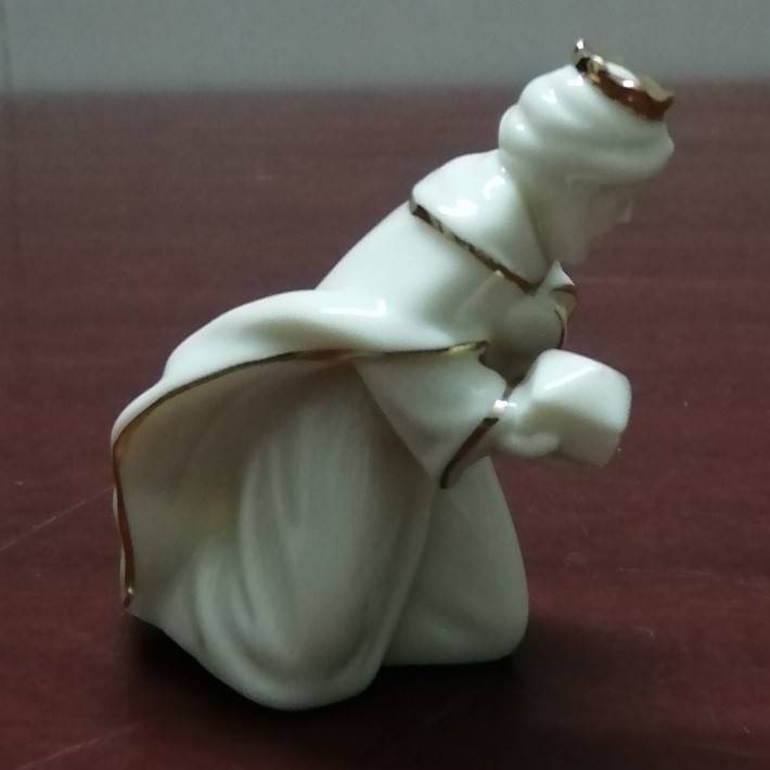 Original single ceramic hand -painted gold all -porcelain hand, a treasure box, kneeling the priest's decoration gift collection crafts