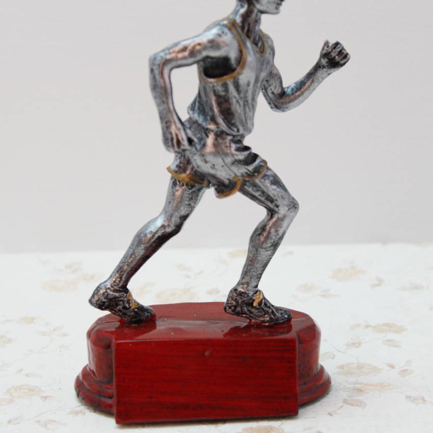 Resin sports series Silver running sports resin trophy for ornament creative gifts and crafts