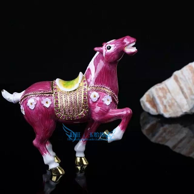 Russian tiny metal crafts zodiac R animal crying white horse decoration home jewelry counters