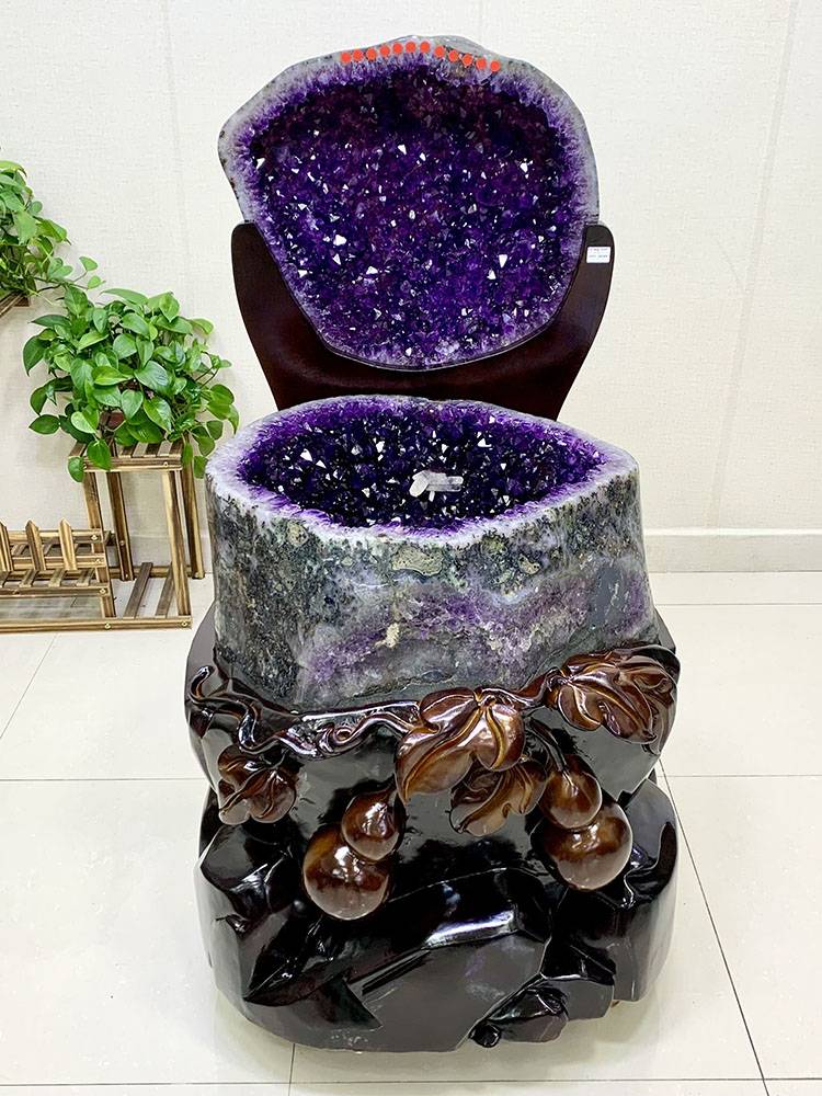 Mo Luo Pavilion Slash Crystal Color Purple Crystal Cave