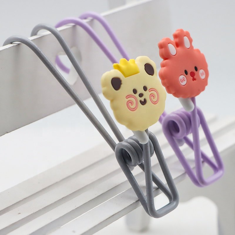 Colorful Plastic Coated Waterproof Adorable Towel Kids Clothes Pegs Clip Hangers Utility Clip with Hook
