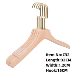 C32