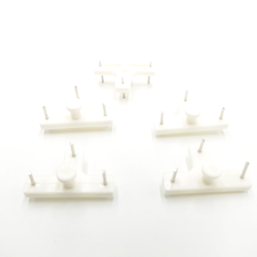 Plain Finish Plastic Hard Wall Picture Frame Hooks Hangers