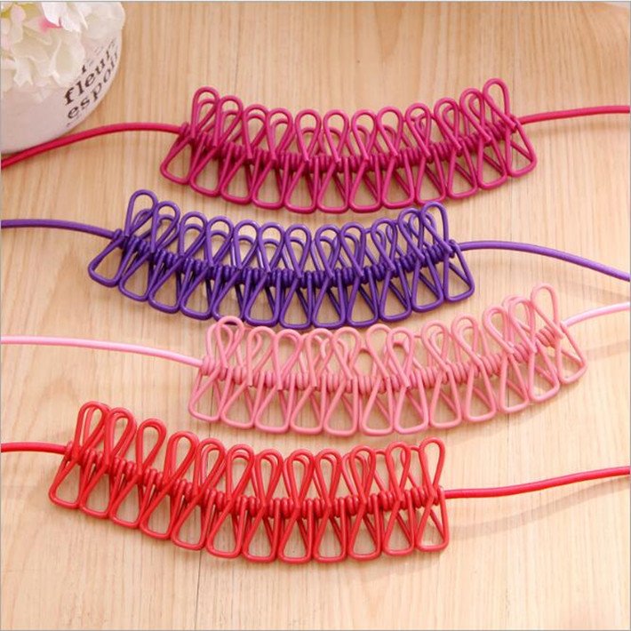 Durable flexible elastic retractable clothesline with colored metal clips