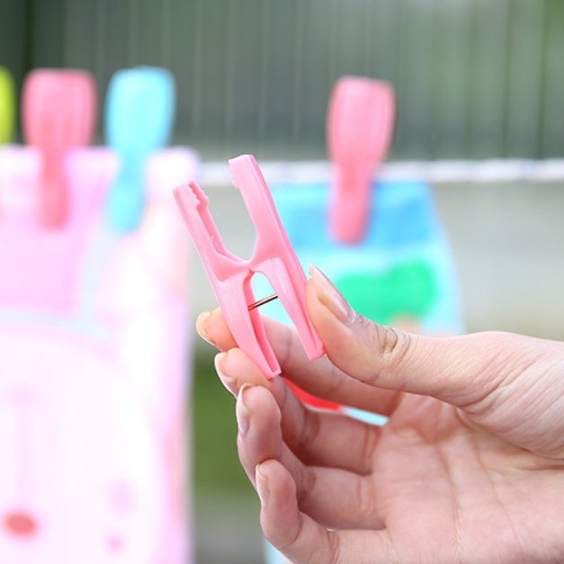 Windproof Clothes Pins for Clothesline Hangers Clothing Clips Pegs With a Basket