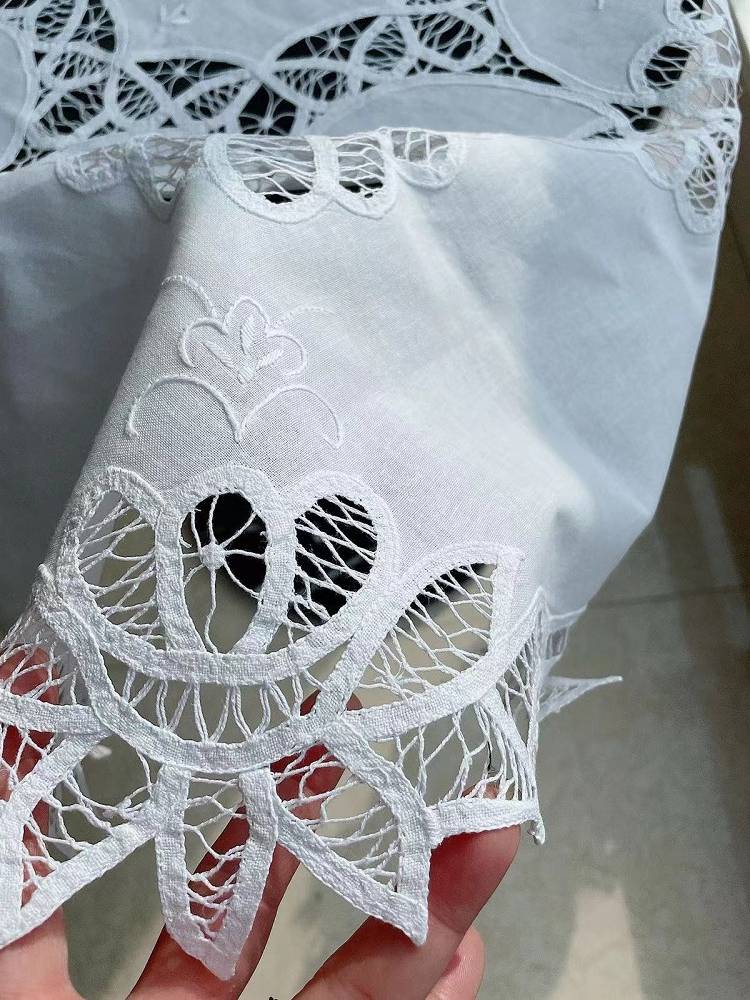 European -style cotton hollow embroidery table cloth multi -function cover