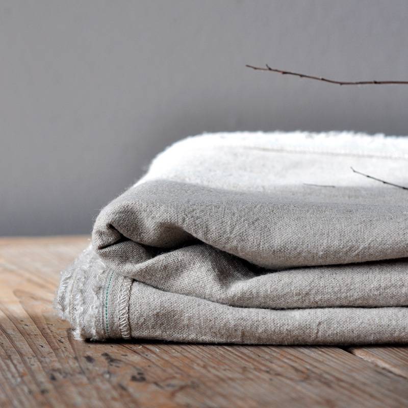 The original cotton and linen dining table cloth is simple in Nordic style