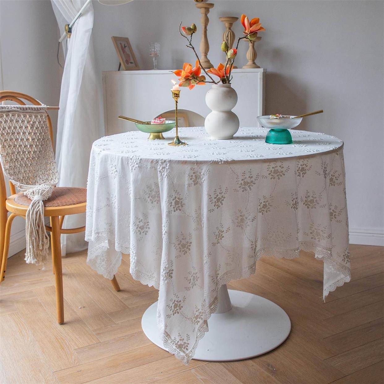 Cross -border embroidery table cloth French court light luxury pure white lace high -end dining table cloth decoration French retro cloth