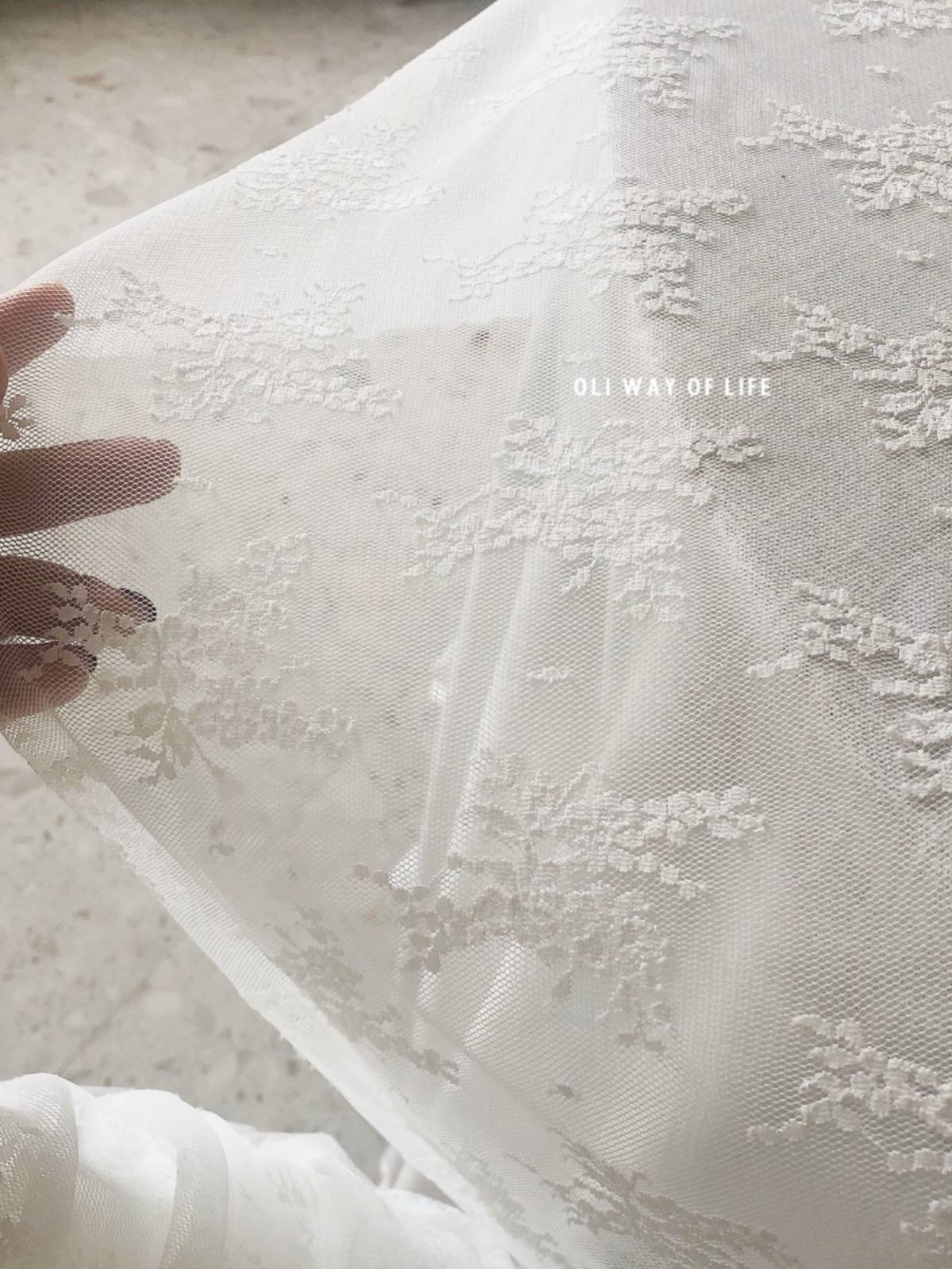 Retro three -dimensional hollow lace plant flower dining tablecloth