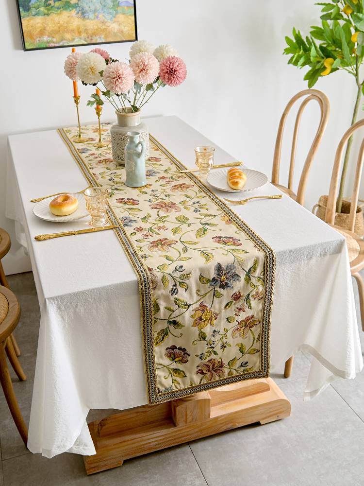 Thick weaving blooming flower light luxury table flag