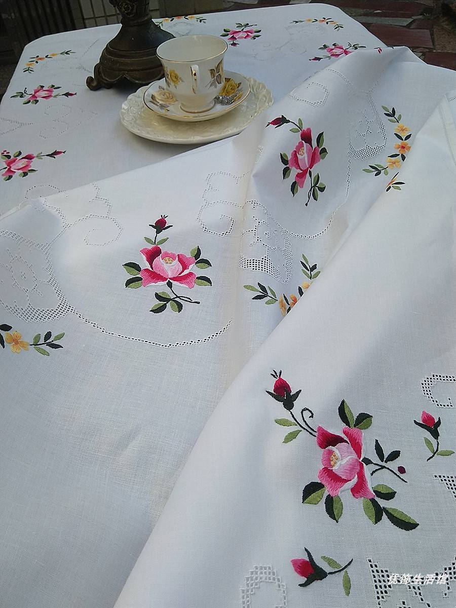 Handmade embroidered gauze rural wind all cotton tablet