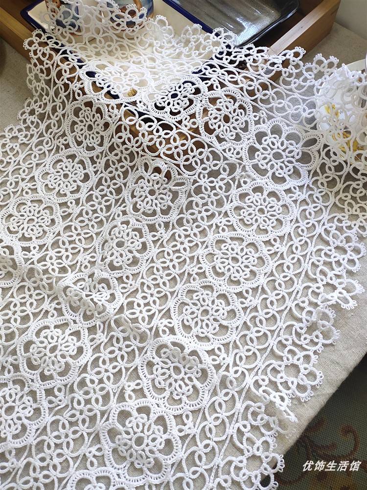 Handmade fabric lace shuttle embroidered woven hollow