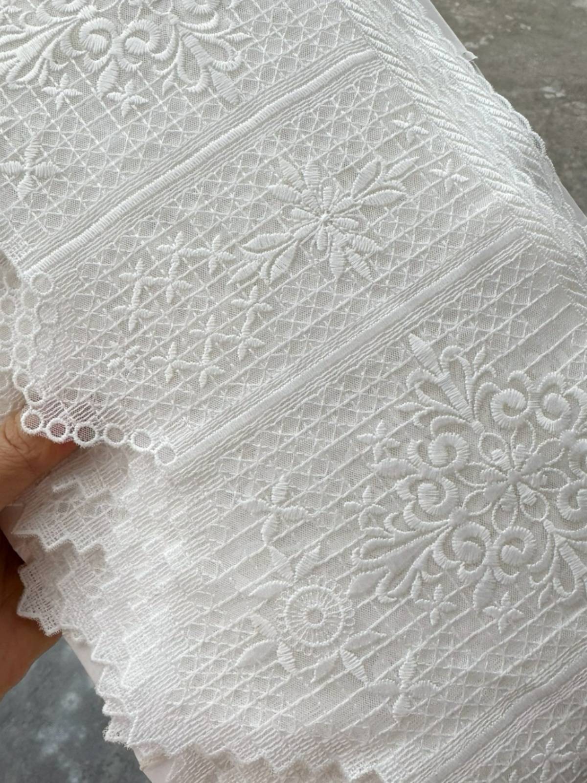 Daily single white European -style court wind full embroidery, exquisite Lolita desktop flag bed, dresses, baby clothing lace lace No. 3