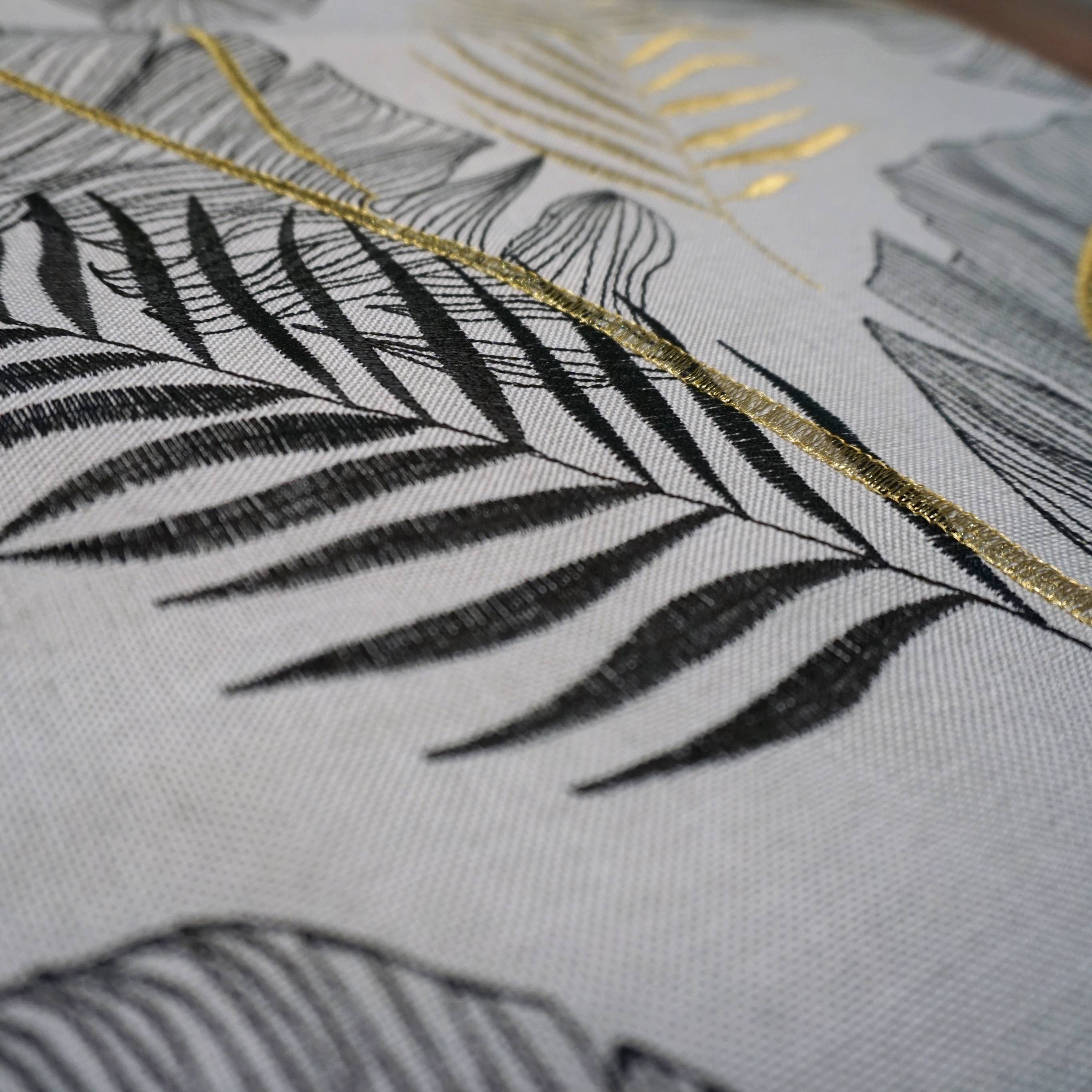 Originally exported to Europe and the United States fashion double -layer fabric coffee table flag heavy workers embroidery