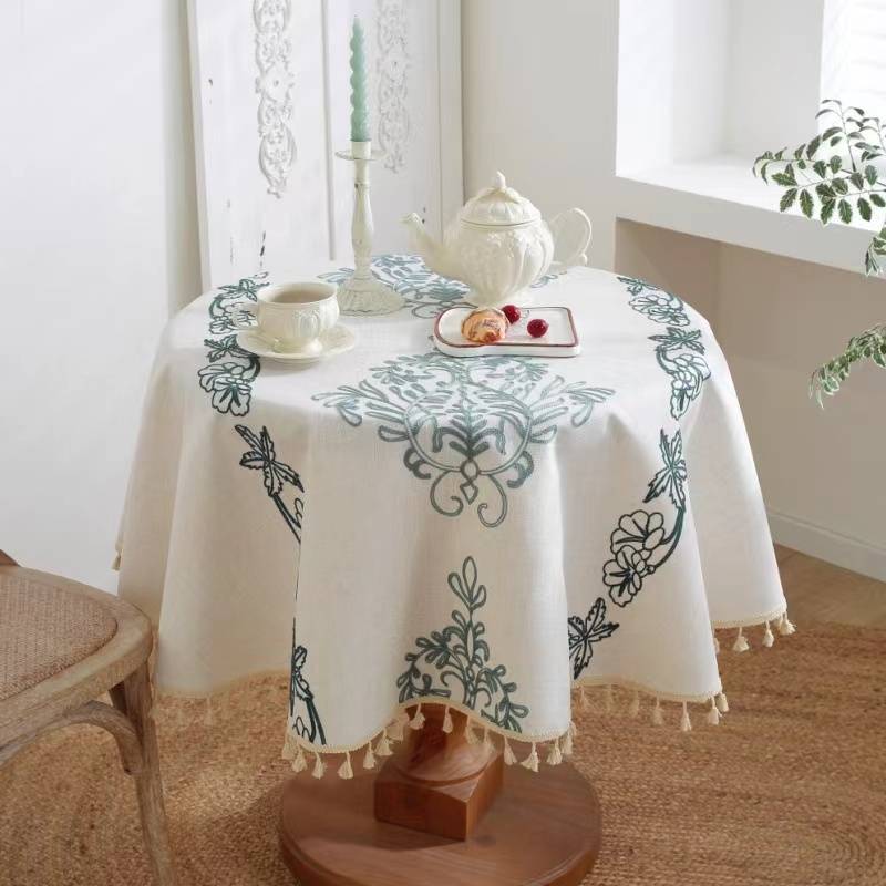 Nordic Baroque round table cloth versatile and beautiful look