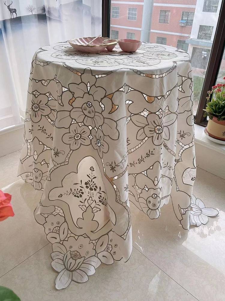 Garden pure cotton hollow small machine embroidered tablecloth