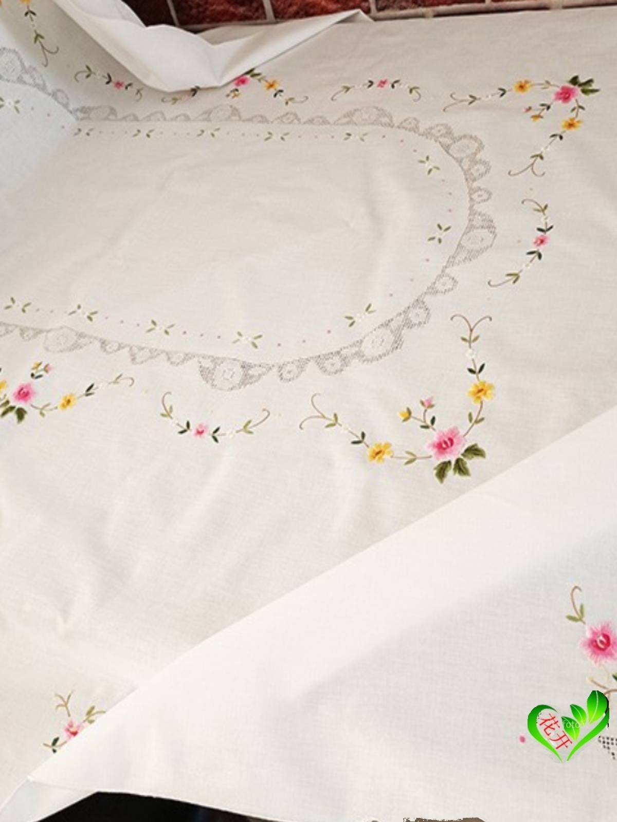 Hand embroidered tide embroidery small fresh cotton color embroidered dining tablecloth