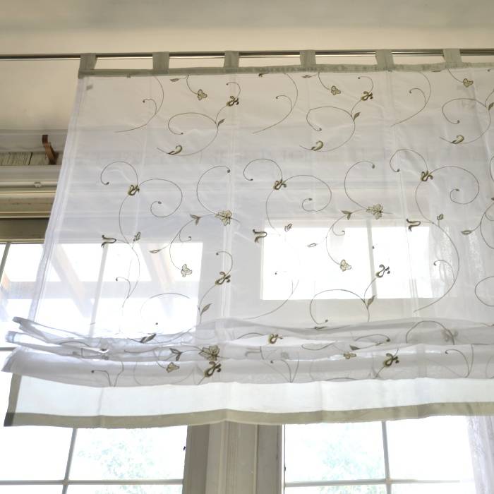 White embroidered curtain stitching partition door curtain