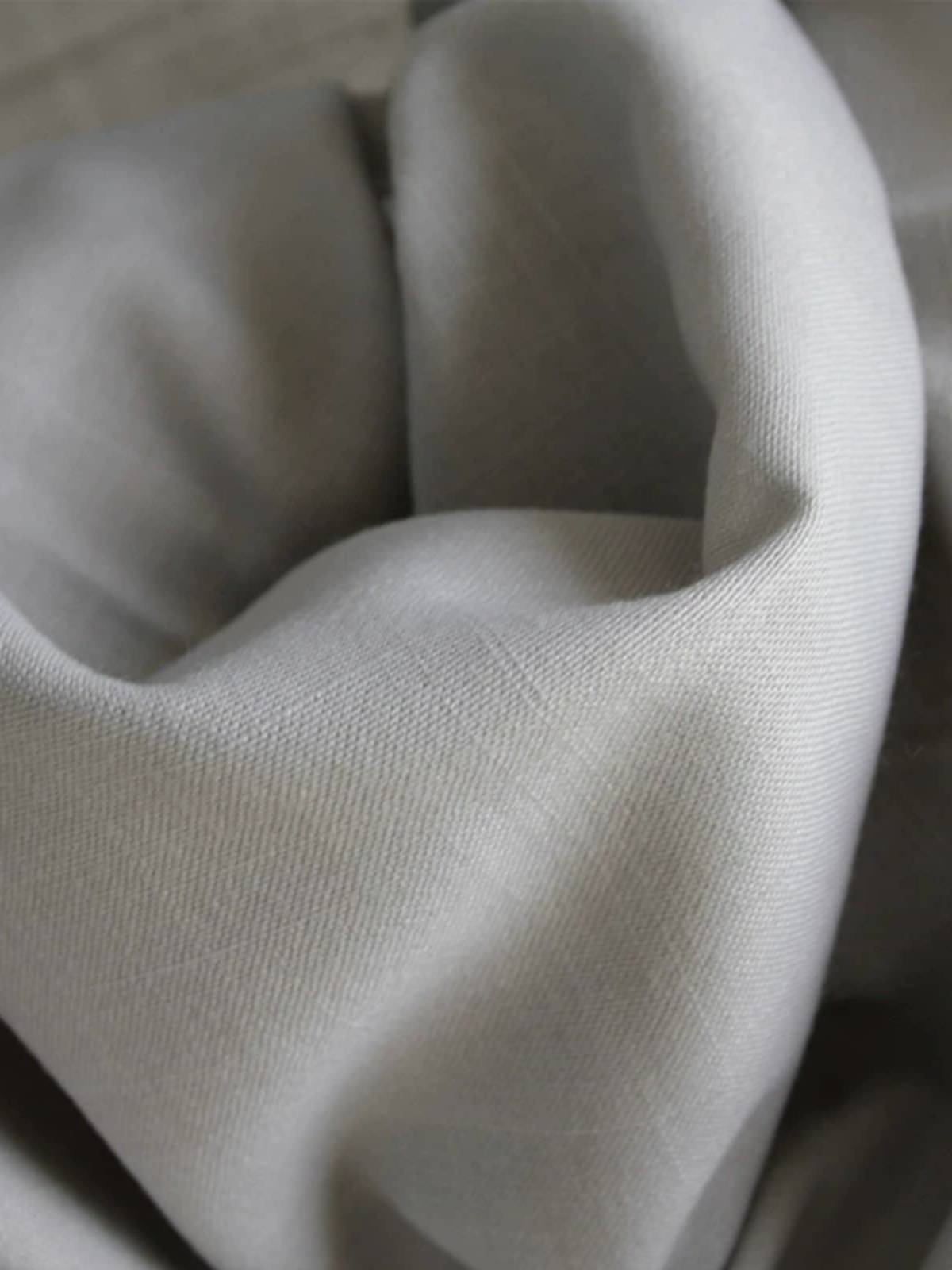 Half -shading polymer simple solid color curtain