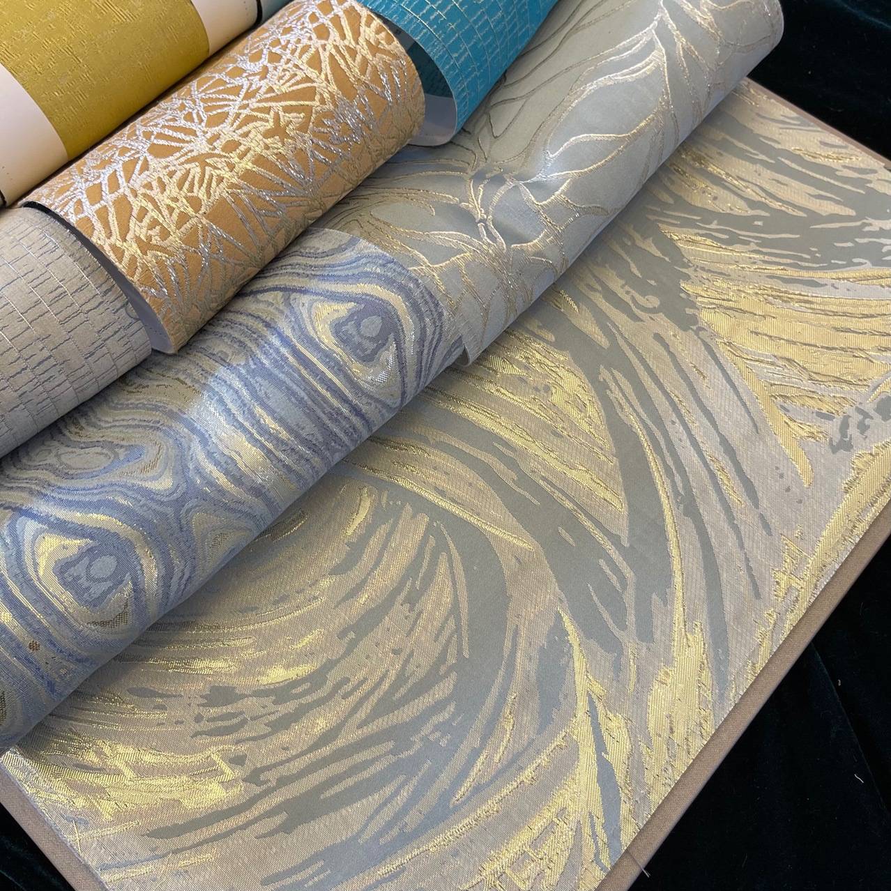 Su Meizhi 2021 new light luxury fashion relying on packaging curtains fabrics high precision blooming pearl embroidery