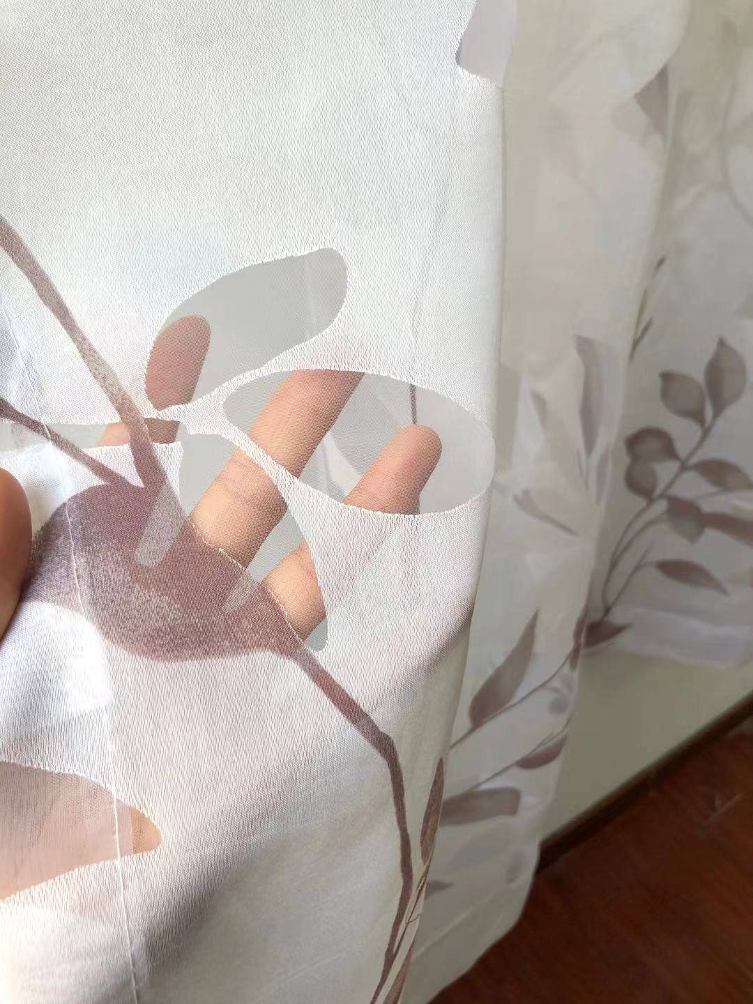 Newly -cut light -transmitted curtain tail single white yarn
