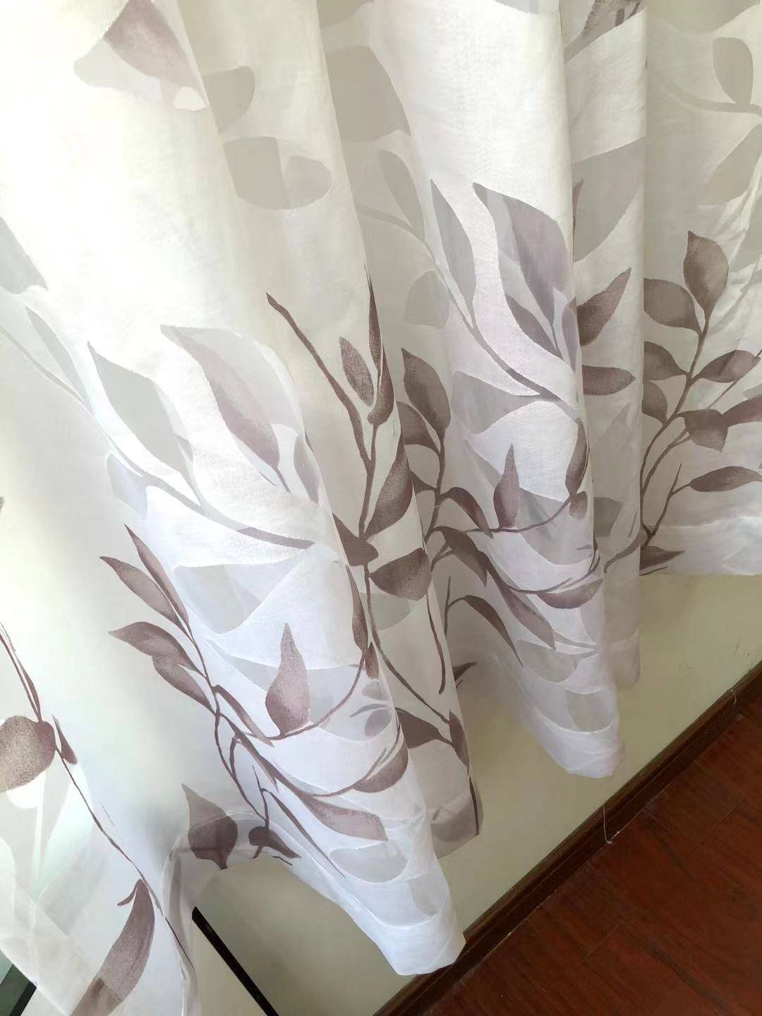 Newly -cut light -transmitted curtain tail single white yarn