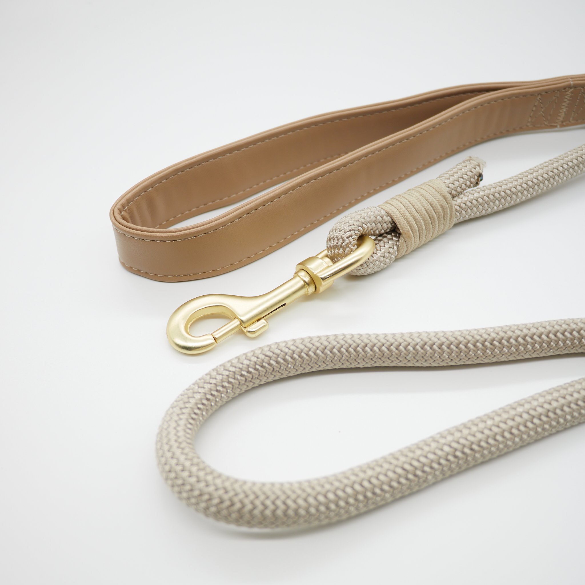 Braided Rope Pet Leash with Leather Handle Dog and Cat Leash Collar with Colored Cotton Rope and Heavy Duty Clasp Carabiner