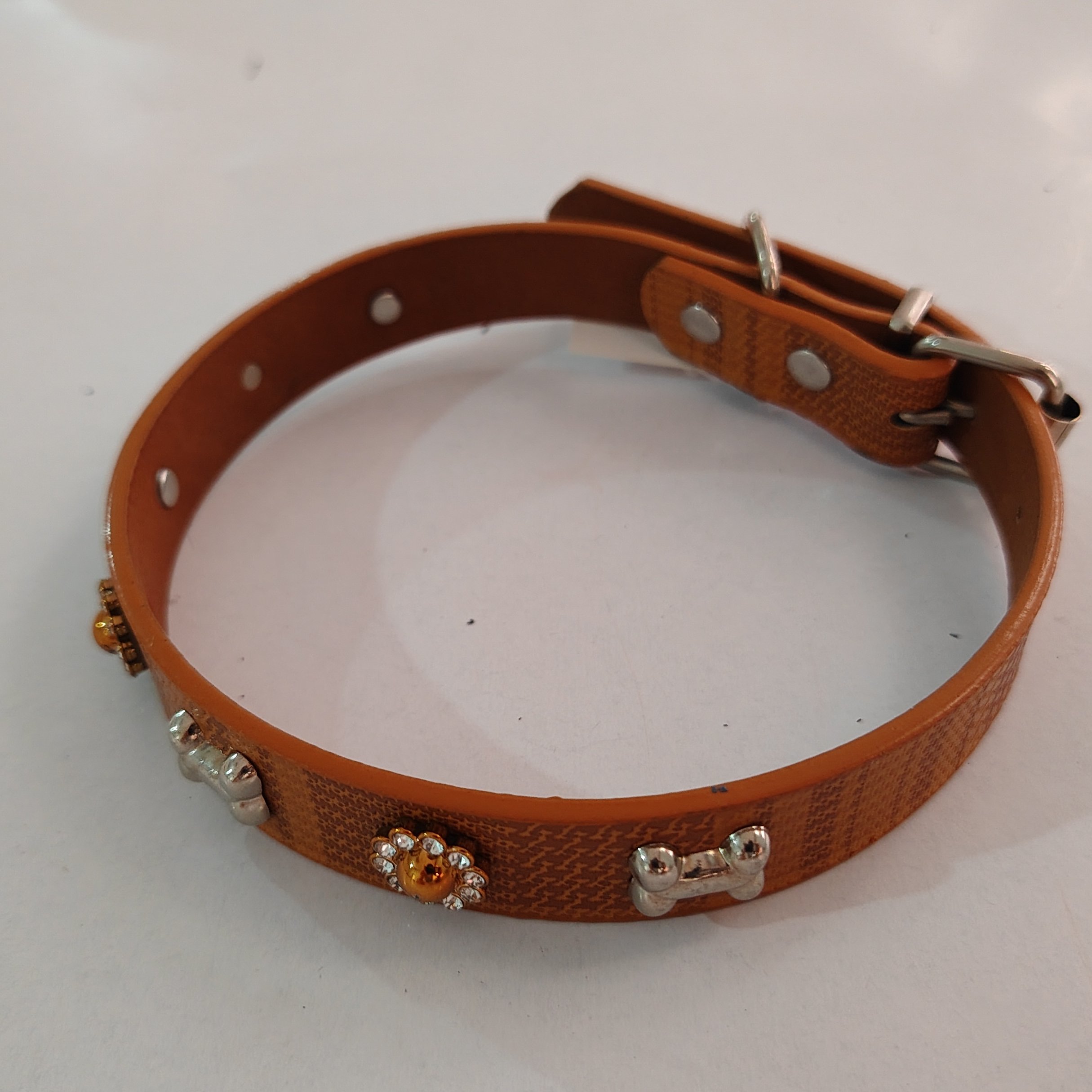 Cat and Dog Pet Neck Belt Accessory Pet Collar Premium Quality Pet Leash