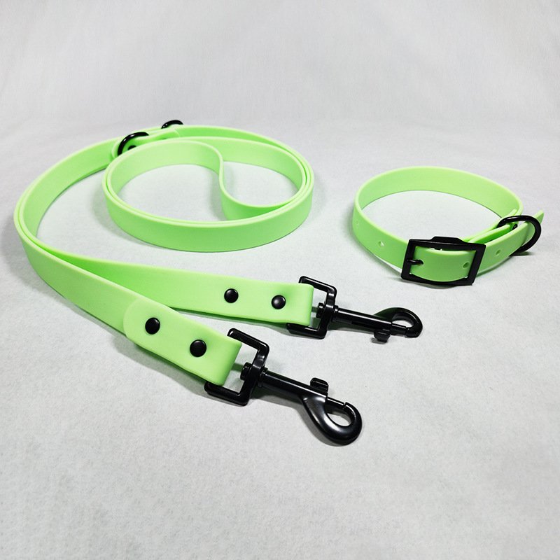 Cheap Made In China Waterproof Weather-Resistant Pvc Coated Leather Nylon Webbing Dog Collar Leash Set