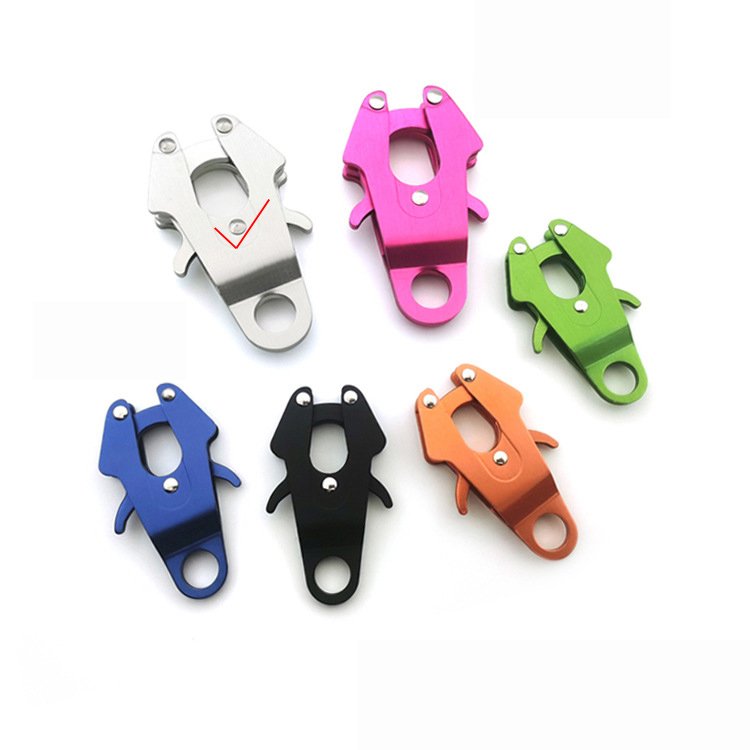 Wholesale silver belt clamps with self-locking Pet release buckle Frog Clip Pet hardware Collar Buckles For Belts
