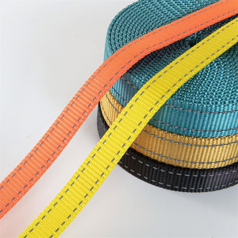 Cheap Wholesale Visibility High Quality Reflective Strap Dog Collar Leash Webbing With Reflective