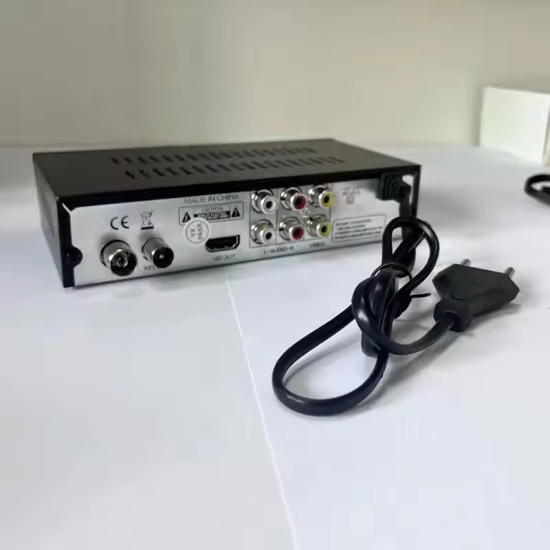 DVB-T2+C DVB-C HD-999C FTA HD 1080P Decoder Receiver Set Top Box Digital TV Box for Europe Africa Middle Asia Russia