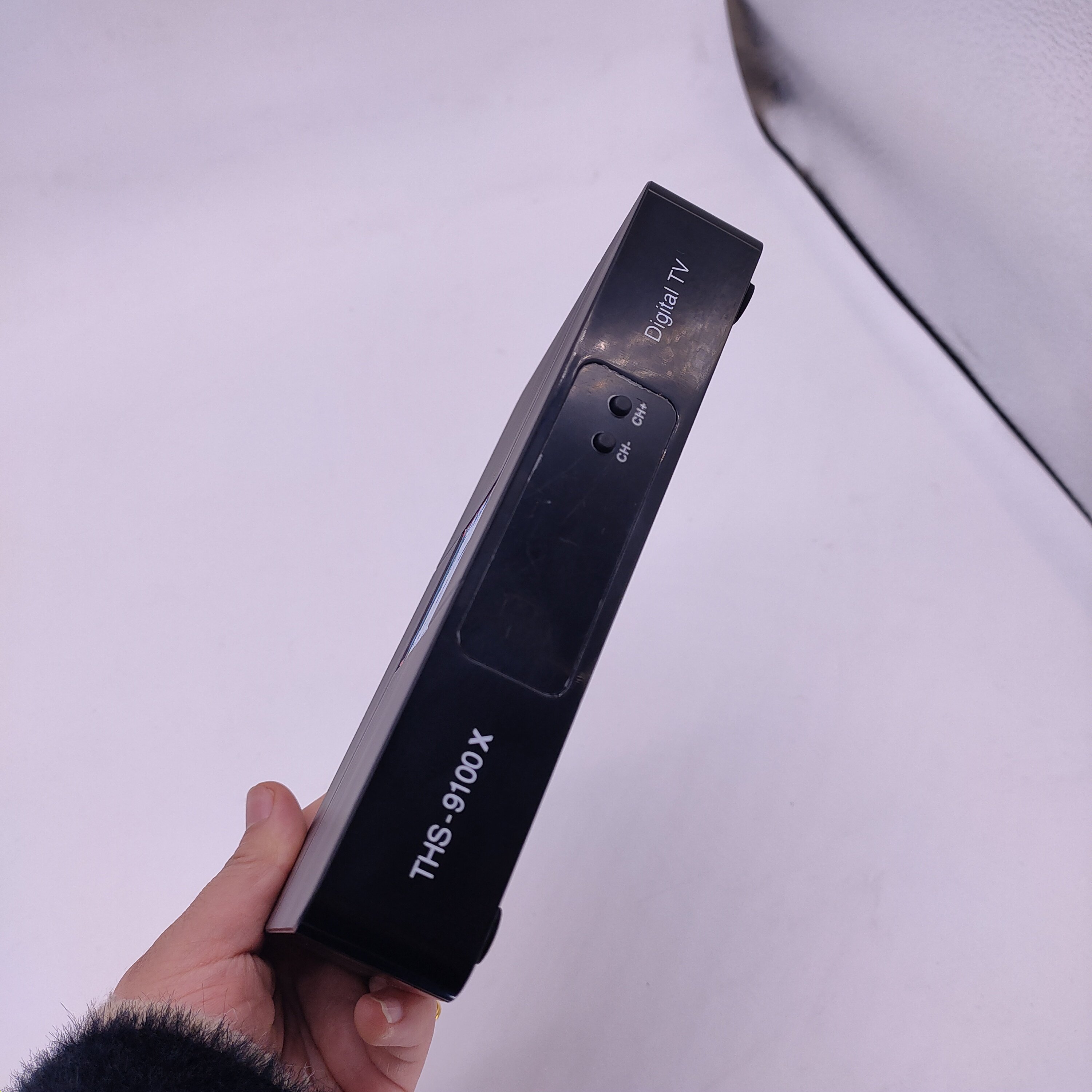 hot sales set top box dvb-s2, TV box montage chip and linux OS H265